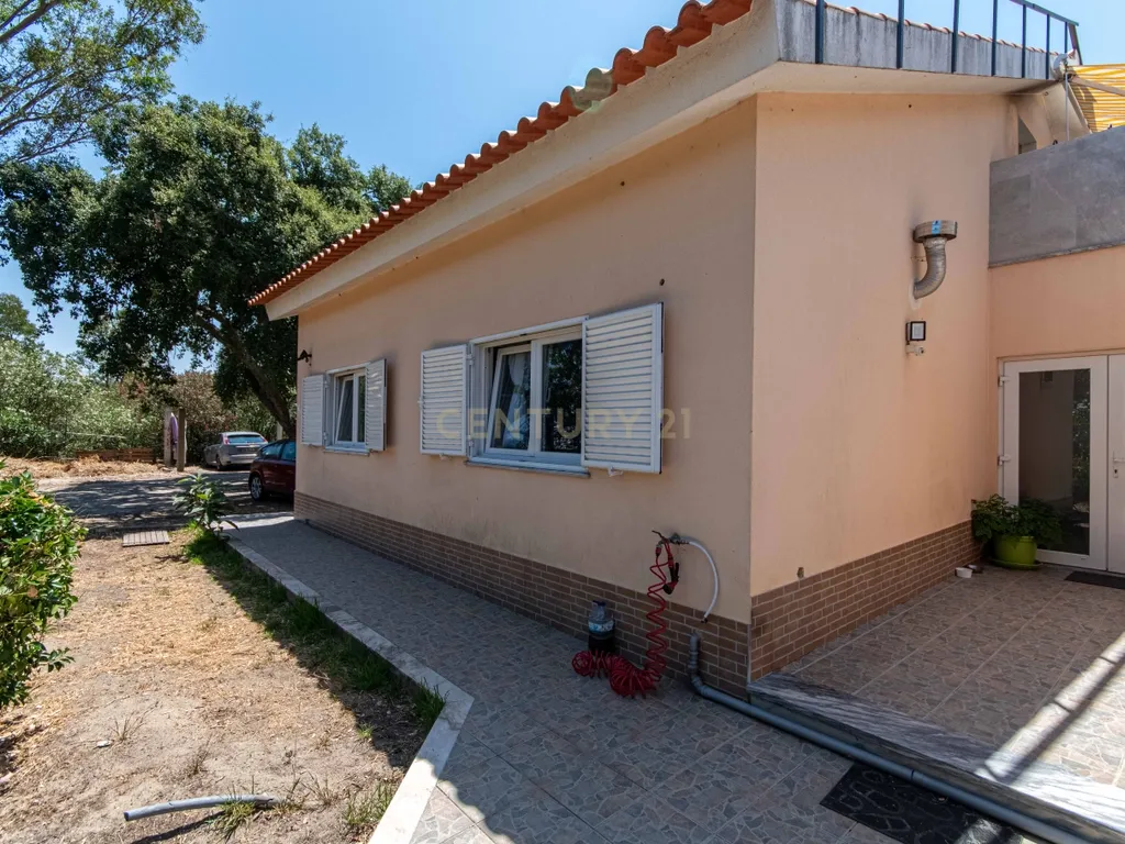 Moradia Exclusiva para Investimento em Quinta do Anjo, Palmela - Image 11