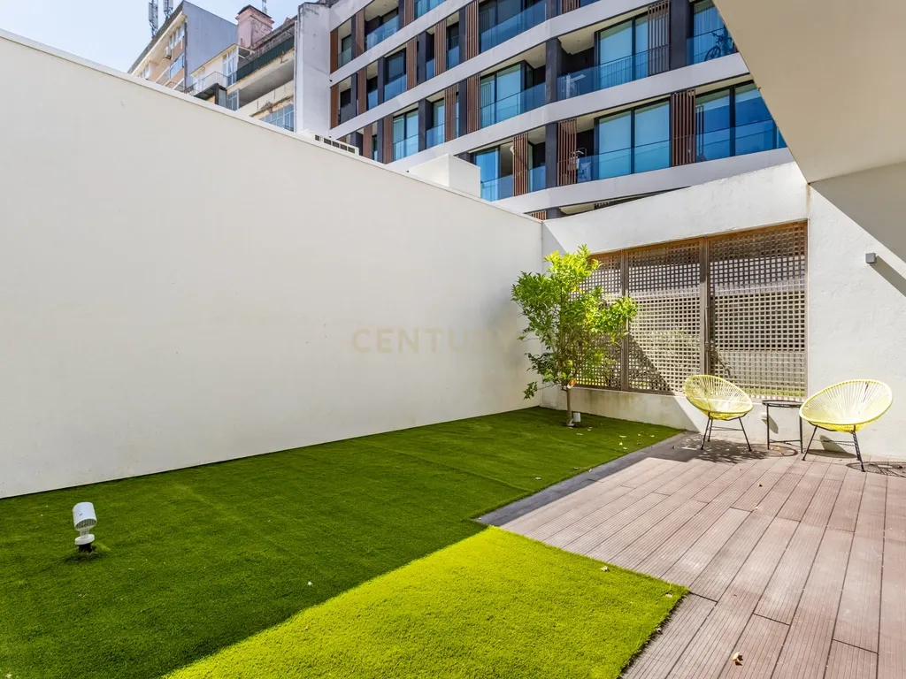 Luxuoso T1 Loft no Campo Grande, Lisboa - Image 2