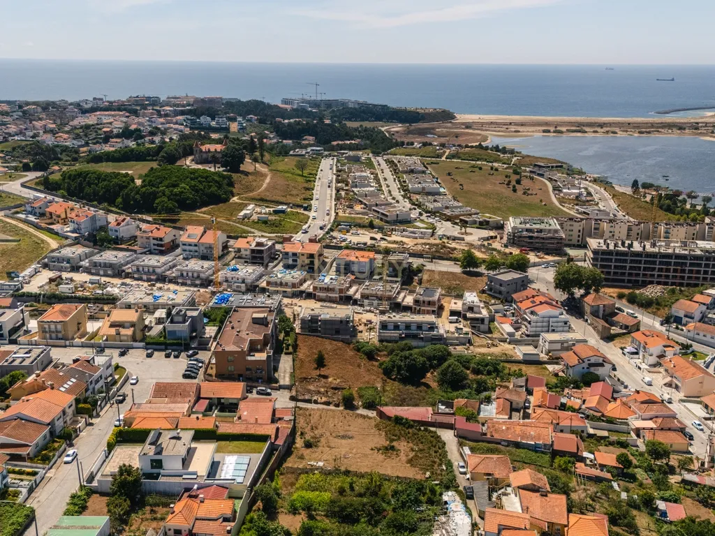 Terreno com Projeto Aprovado em Canidelo, Vila Nova de Gaia - Image 17