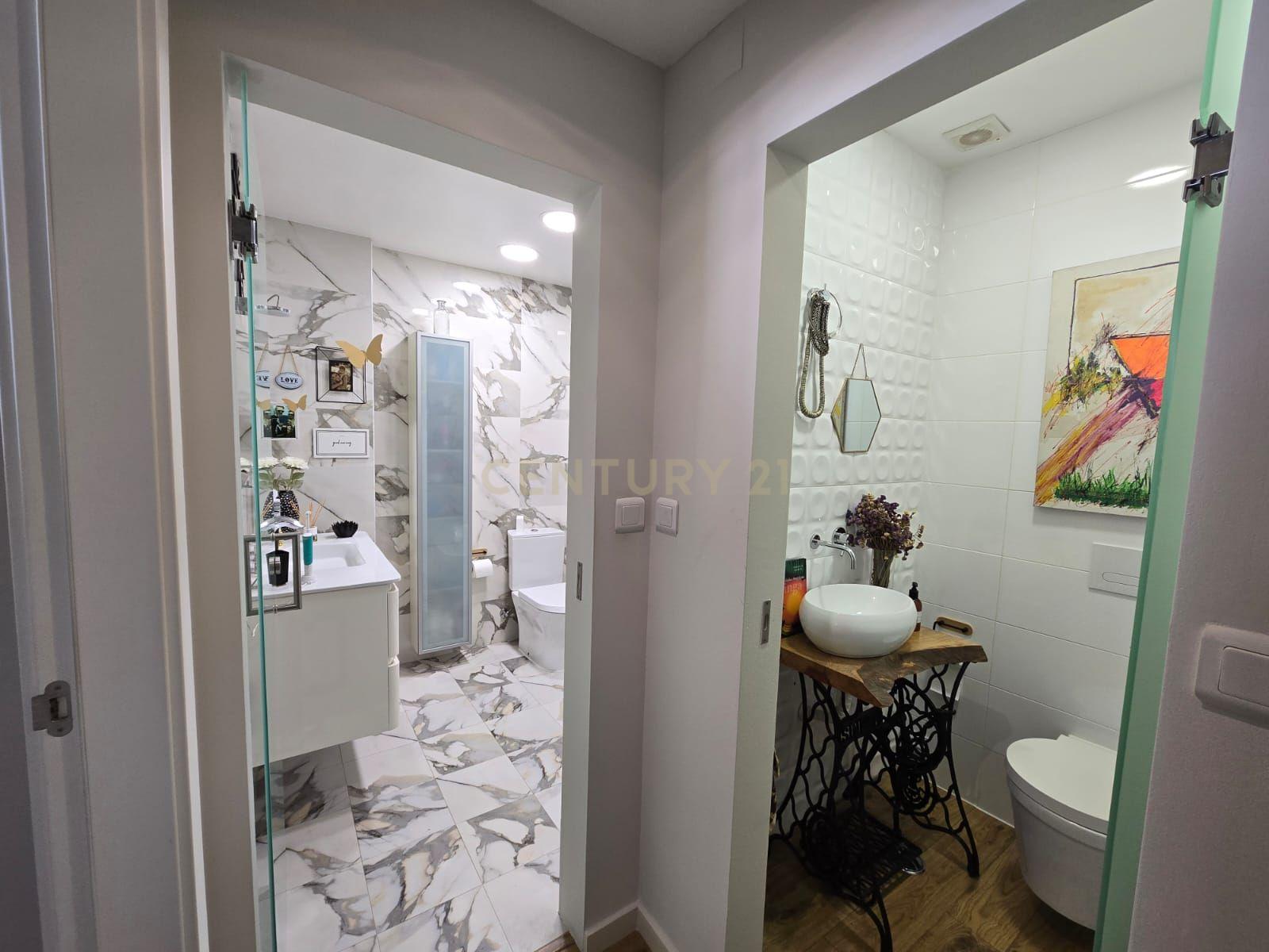 Apartamento T3 Transformado em T2 com Acabamentos de Luxo no Centro do Laranjeiro - Image 17