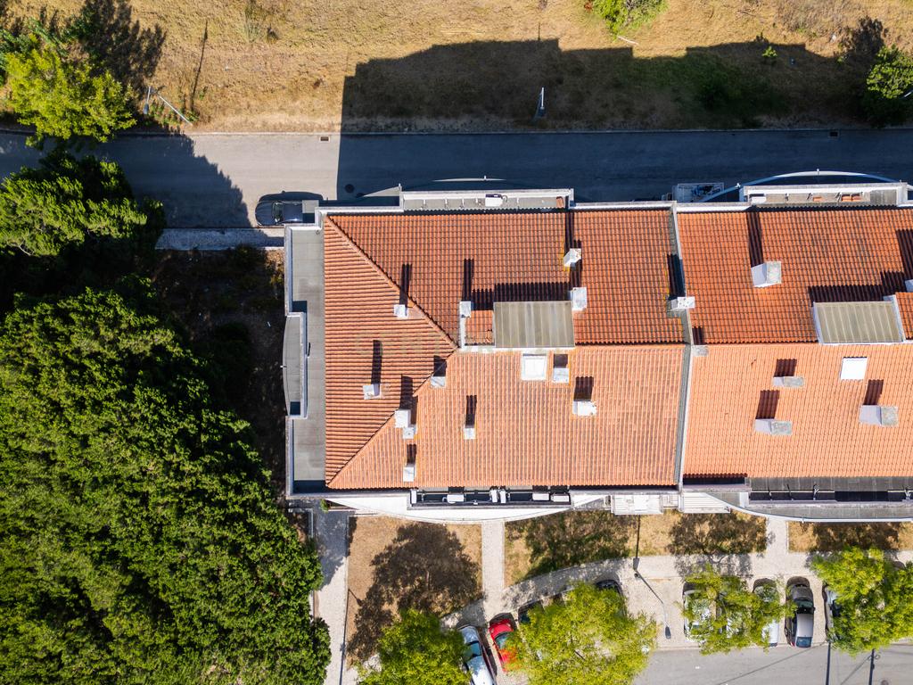T2 com 115m² na Quinta de São Macário | Varandas | Elevador | Arrecadação | Vista de mar subtil - Image 45