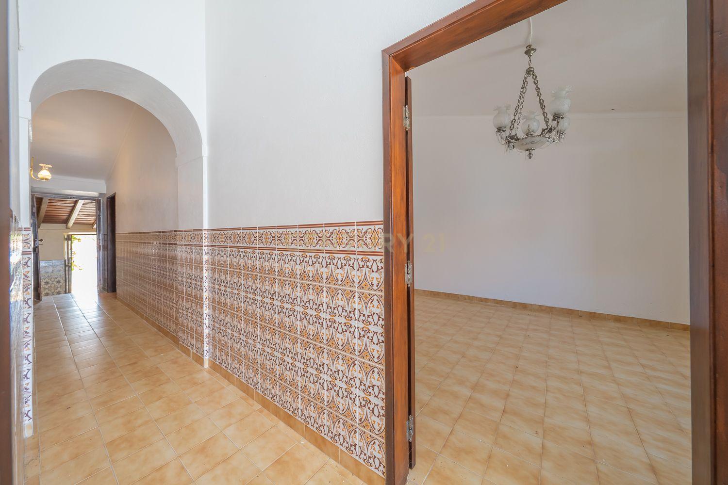 Fotografia 3 de Moradia T2 para Remodelação em Vale de Açor de Cima – Mértola