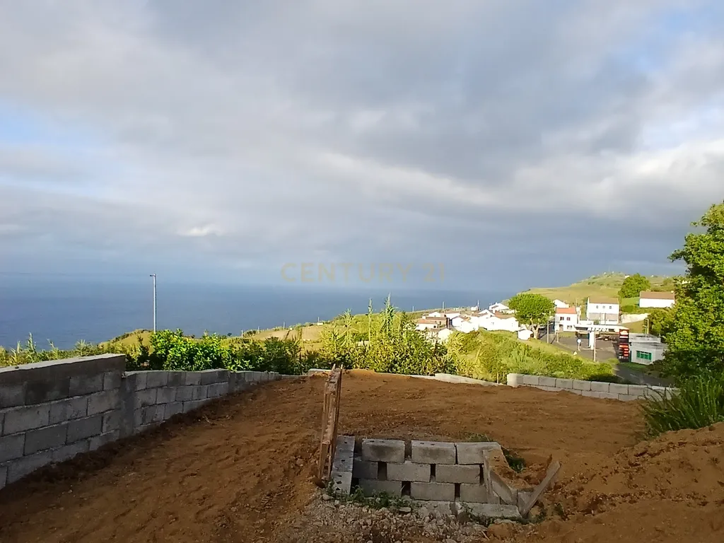 Moderno T2 em Construção em Santana | Nordeste - Image 5
