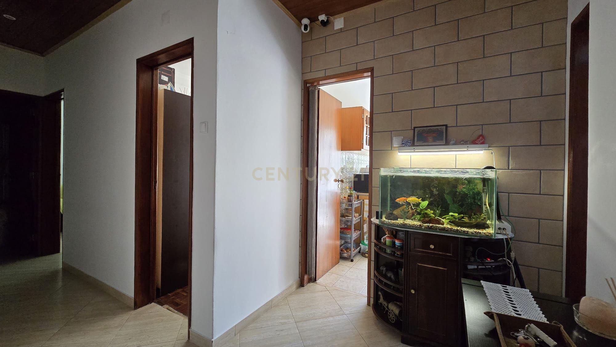 Apartamento T2 no Centro de Corroios – Excelente Localização! - Image 6