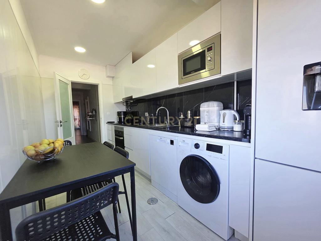 T2 - Santa Iria de Azóia, Loures - Image 9