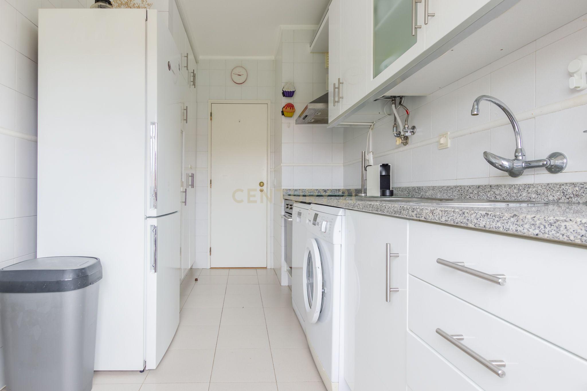 Apartamento T3 - Paço de Arcos - Image 18