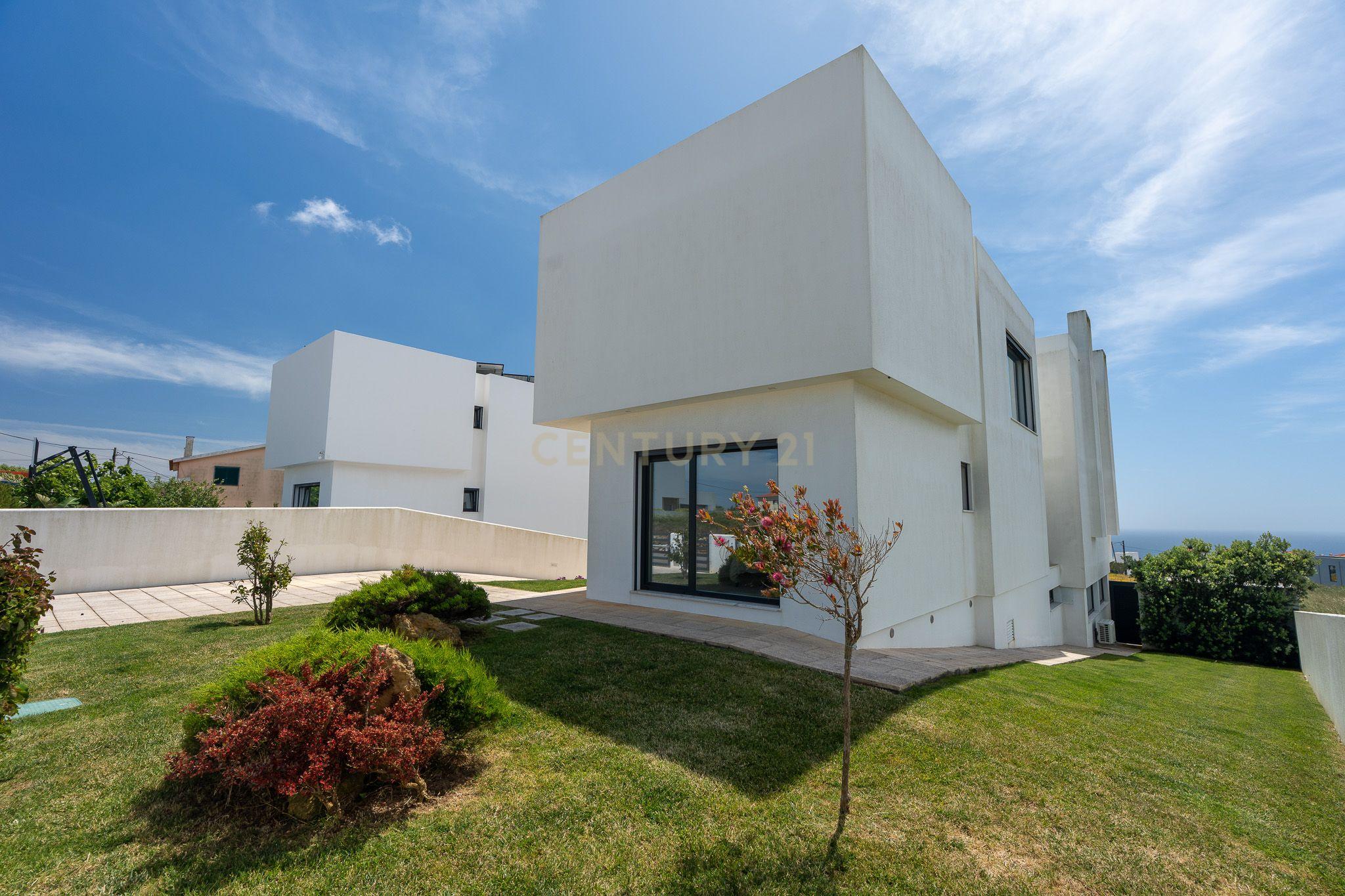 Oportunidade Única em Ribamar – Vista Mar, Qualidade e Localização de Excelência - Image 7