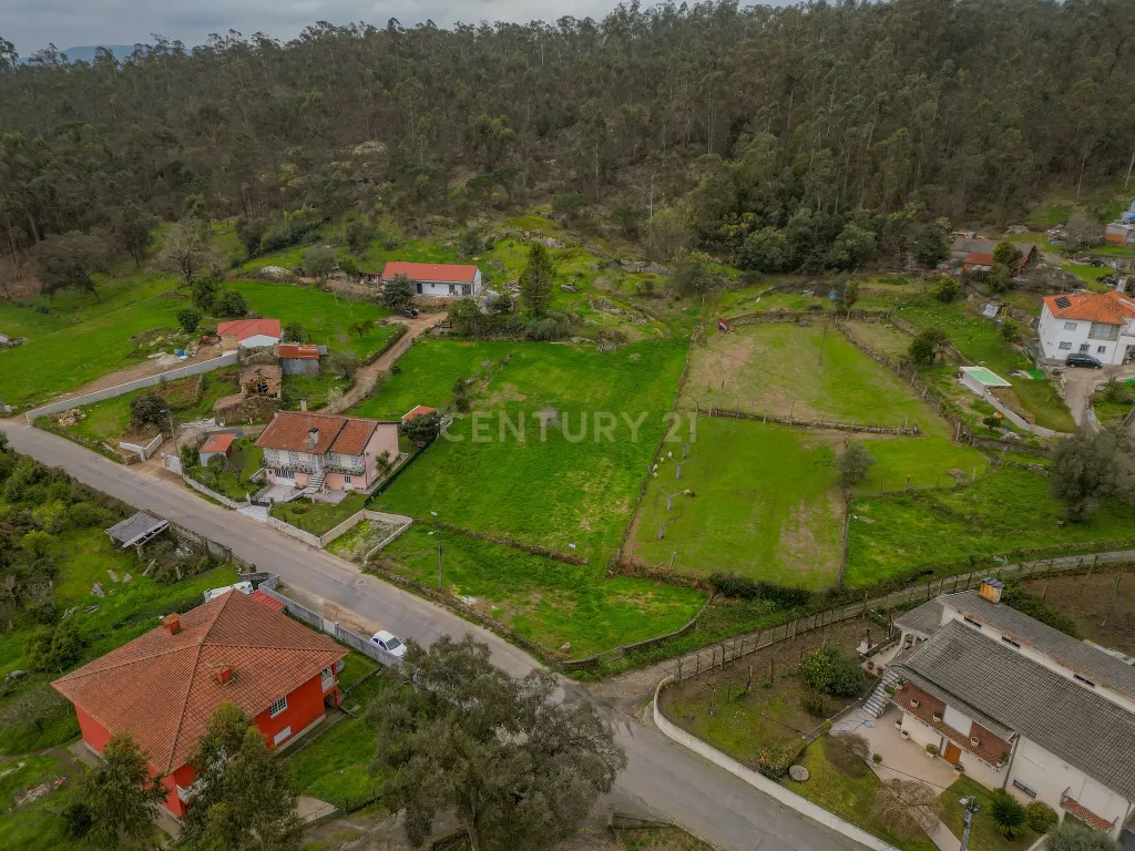 Terreno à venda em Alheira e Igreja Nova, Barcelos - Image 1