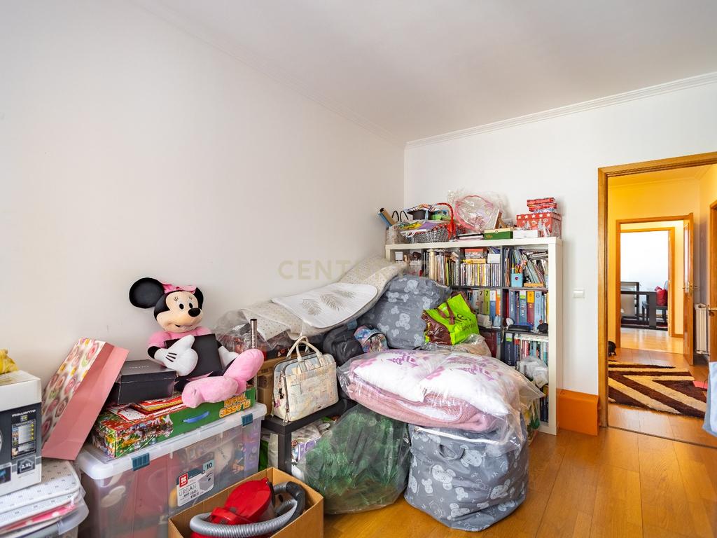 Apartamento T3 junto ao Estádio Municipal em Marco de Canaveses (3ºandar) - Image 18
