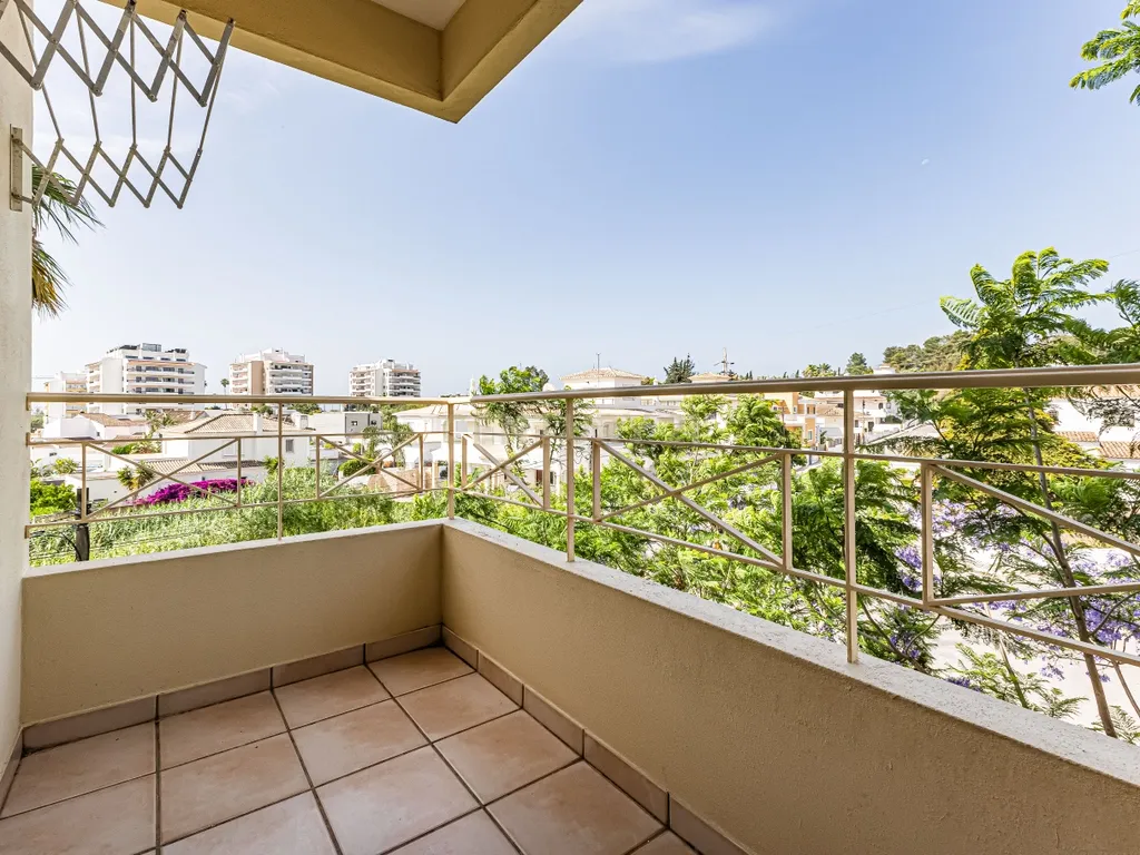 Apartamento T3 com 180 m² a 5 minutos da Praia do Vau – Portimão - Image 10