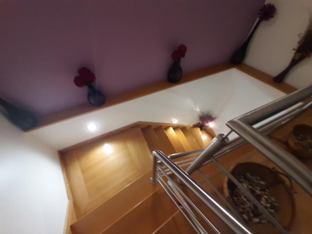 Moradia  T3 na  Lourinhã com Piscina  Garagem e Churrasqueira - Image 48