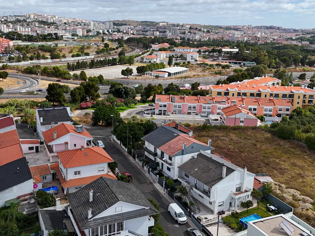 Moradia T4 Premium independente com Piscina (Nova Construção) / Barcarena - Image 59