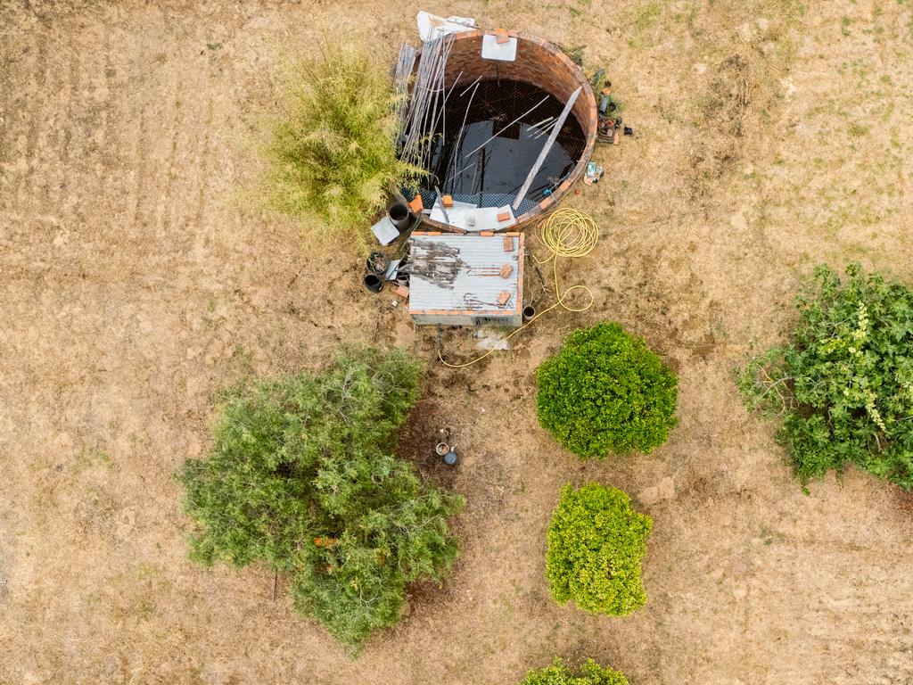 Moradia térrea T3 impecável num terreno de 3954m2 e anexo em Azeitão - Image 15
