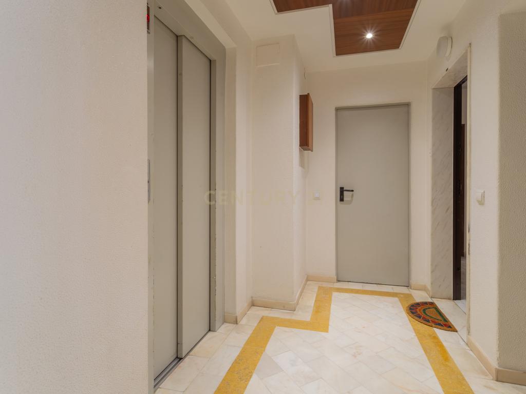 T2 totalmente remodelado | 75 m² | Quinta de Santo António | Costa da Caparica - Image 19