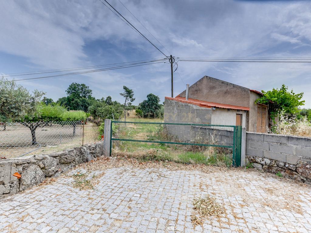 OPORTUNIDADE 360º – Moradia T3 + Posto de Combustível GALP + Terrenos (36 000 m²) - Image 106