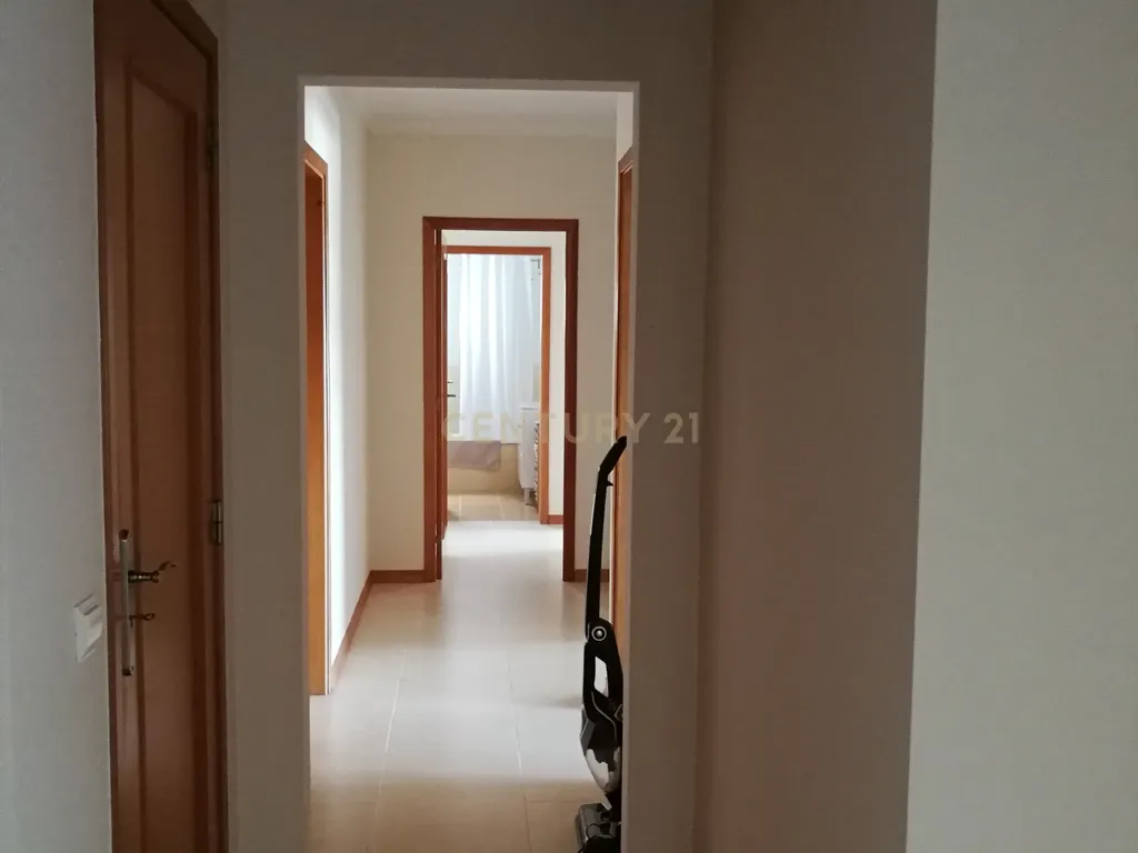 Apartamento T3 – Centro de Portimão - Image 10