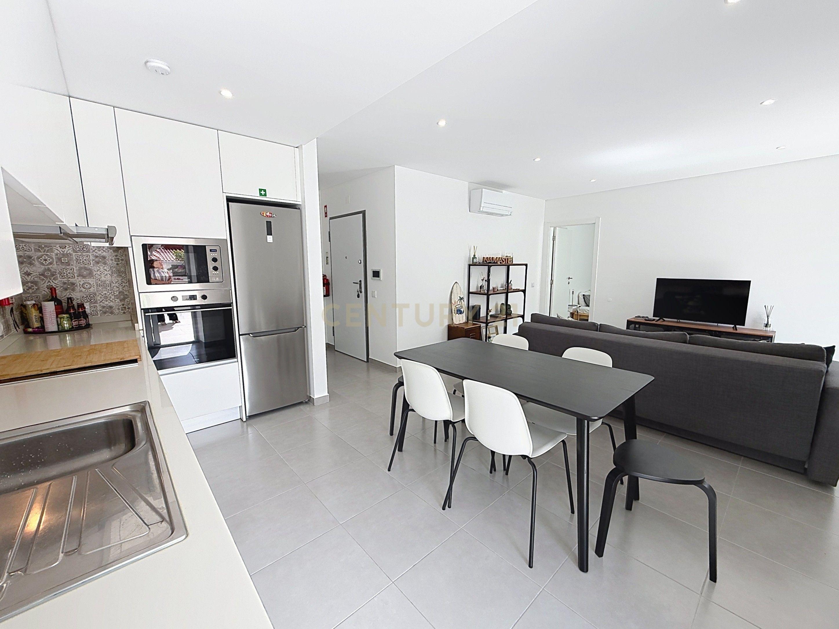 Fotografia 9 de Apartamento T2 em Nazaré, Leiria - Oportunidade Única!