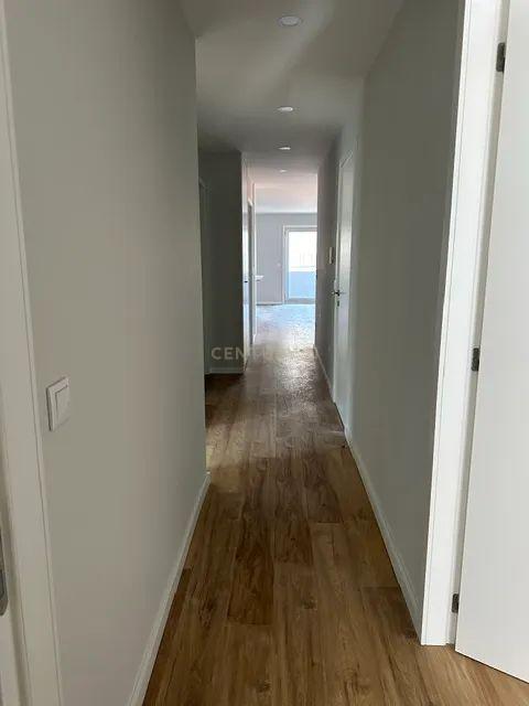 Fotografia 9 de T3 Novo com Garagem para Arrendamento no Centro do Porto