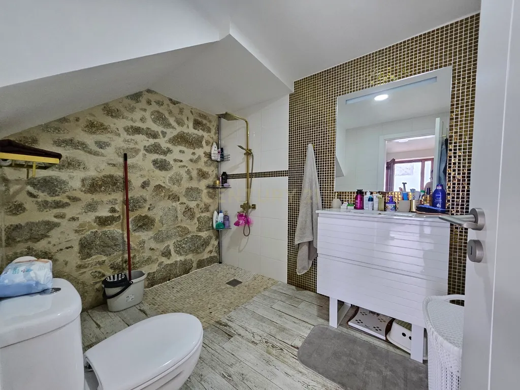 Moradia T3 Renovada no Coração de Castelo Branco - Image 15