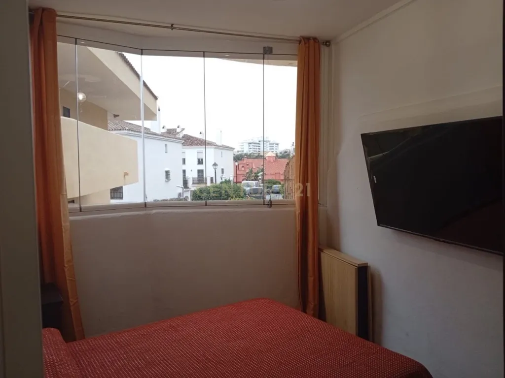 Apartamento acolhedor com garagem num condomínio fechado com piscina · Torreblanca, Fuengirola - Image 14