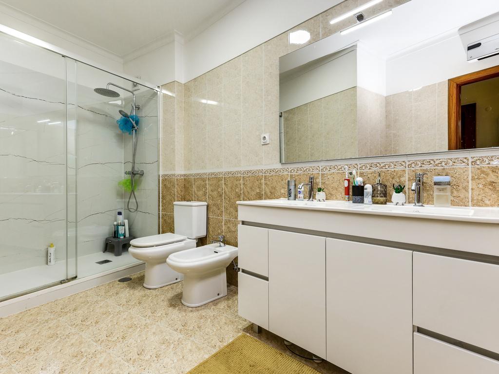 Apartamento T3 com 129m2 e Garagem, na Quinta Da Piedade   - Image 3