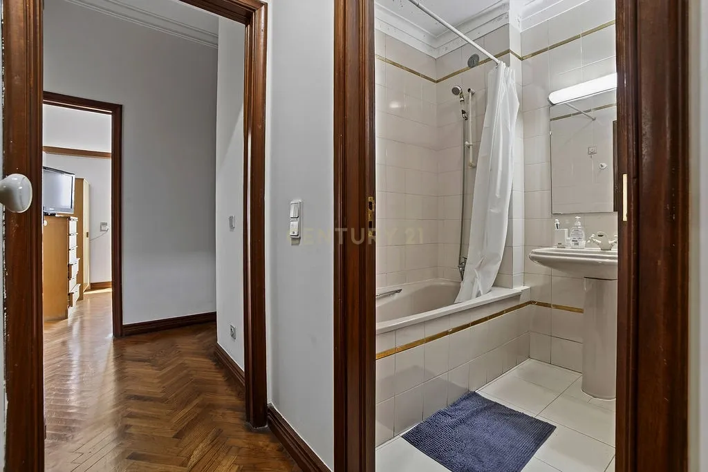 Apartamento Moderno em Campo Grande, Lisboa - 4 Quartos e Vista Panorâmica - Image 35