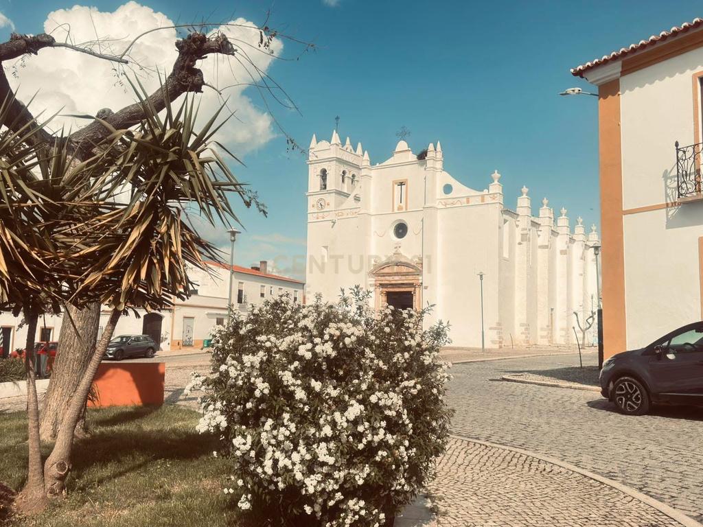 Oportunidade em Safara – Moradia para reconstruir com projeto incluído - Image 8
