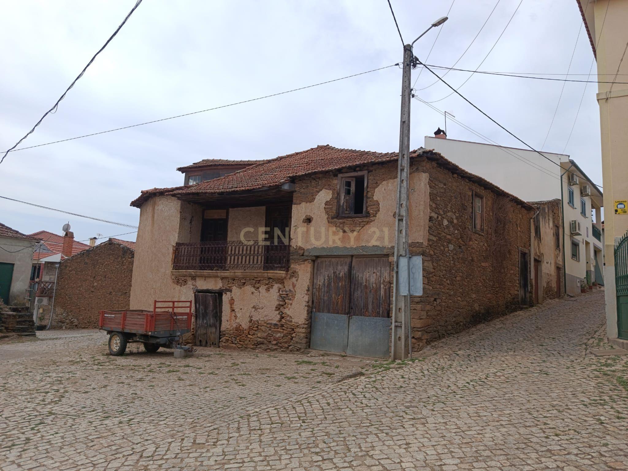 Moradia T2 à venda em Parada e Sendim da Ribeira, Alfândega da Fé — foto 3