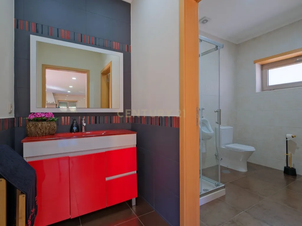 Moradia V5 com jardim, inserida em terreno de 1.650m² – Aguiar (Barcelos) - Image 28