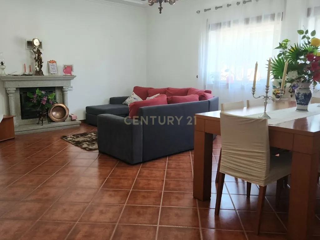 T4 em Alcains| Espaço, Localização e Funcionalidade - Image 5