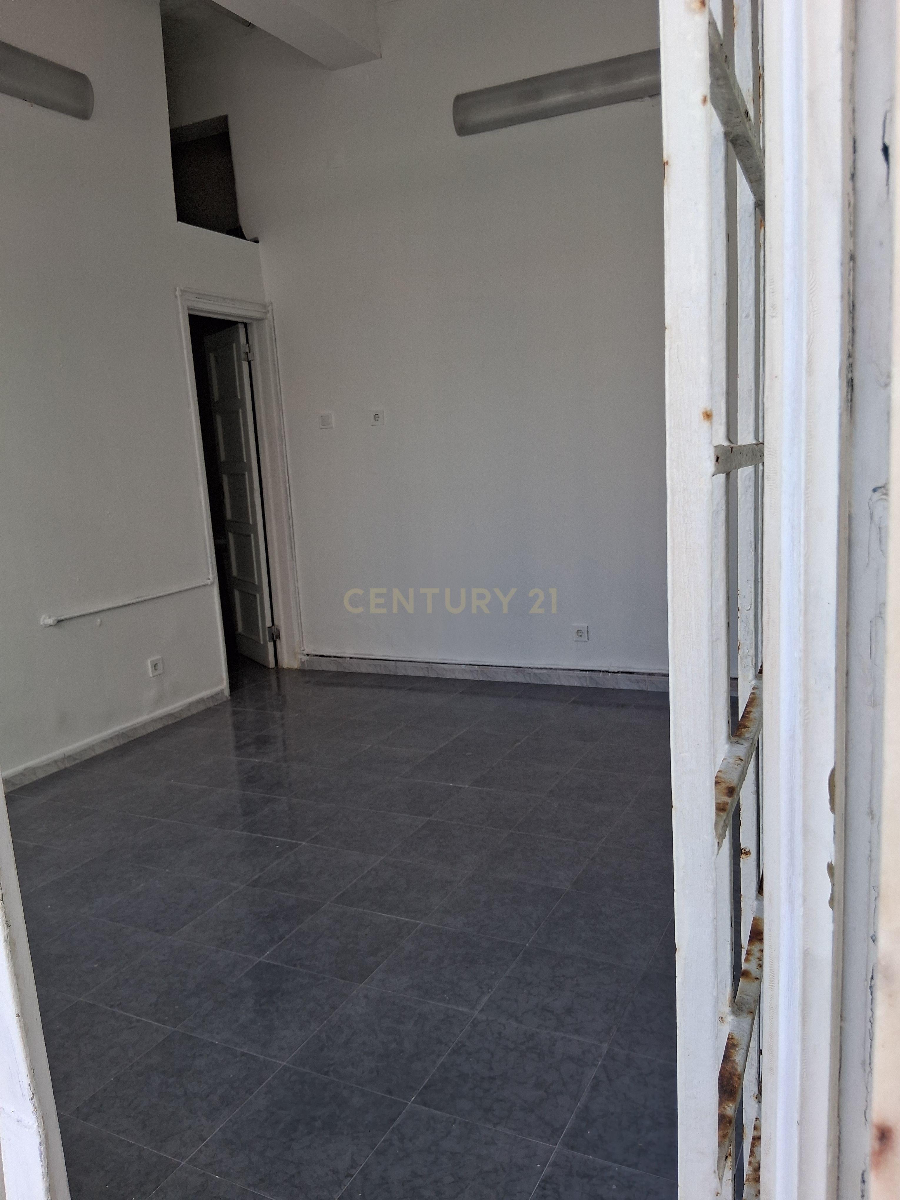 Fotografia 8 de Loja no Dafundo, Oeiras - Oportunidade Única!