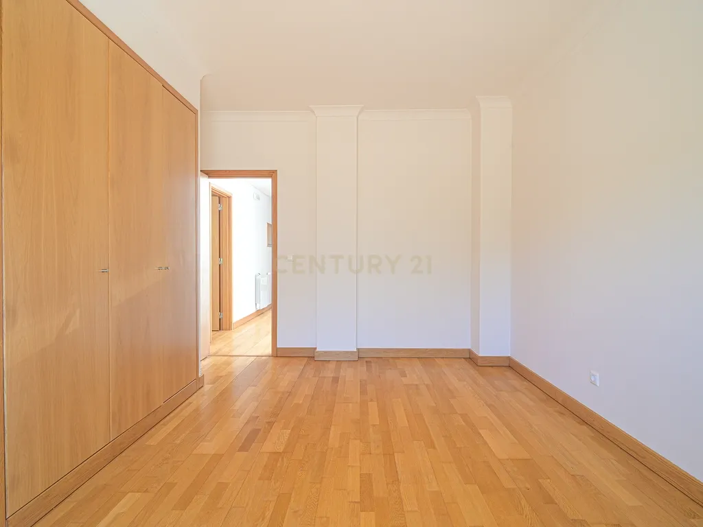 Moradia em Banda T4 no Empreendimento Oeiras Golfe Residence - Image 28