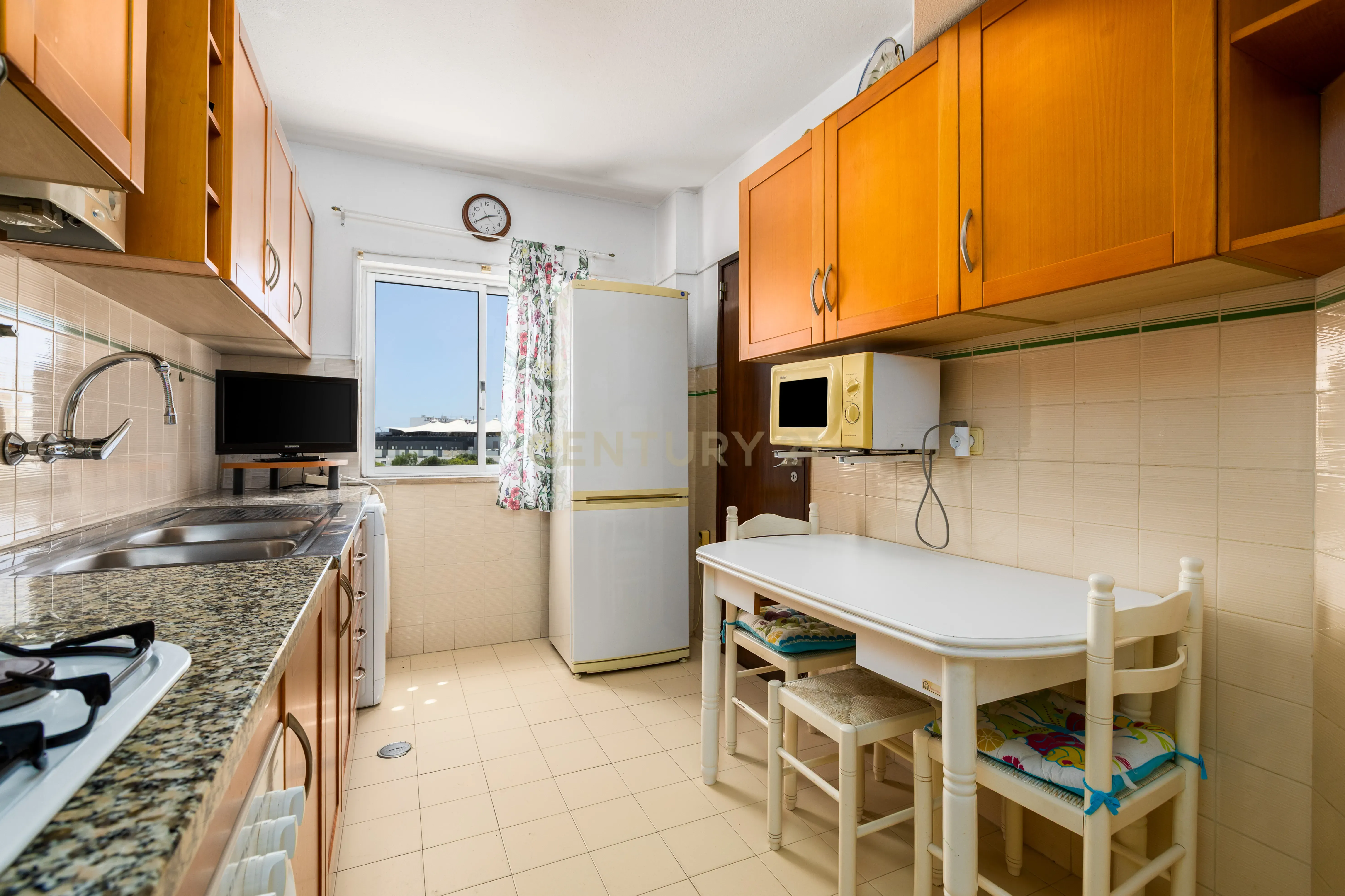 Fotografia 3 de Apartamento T3 em Quelfes, Olhão