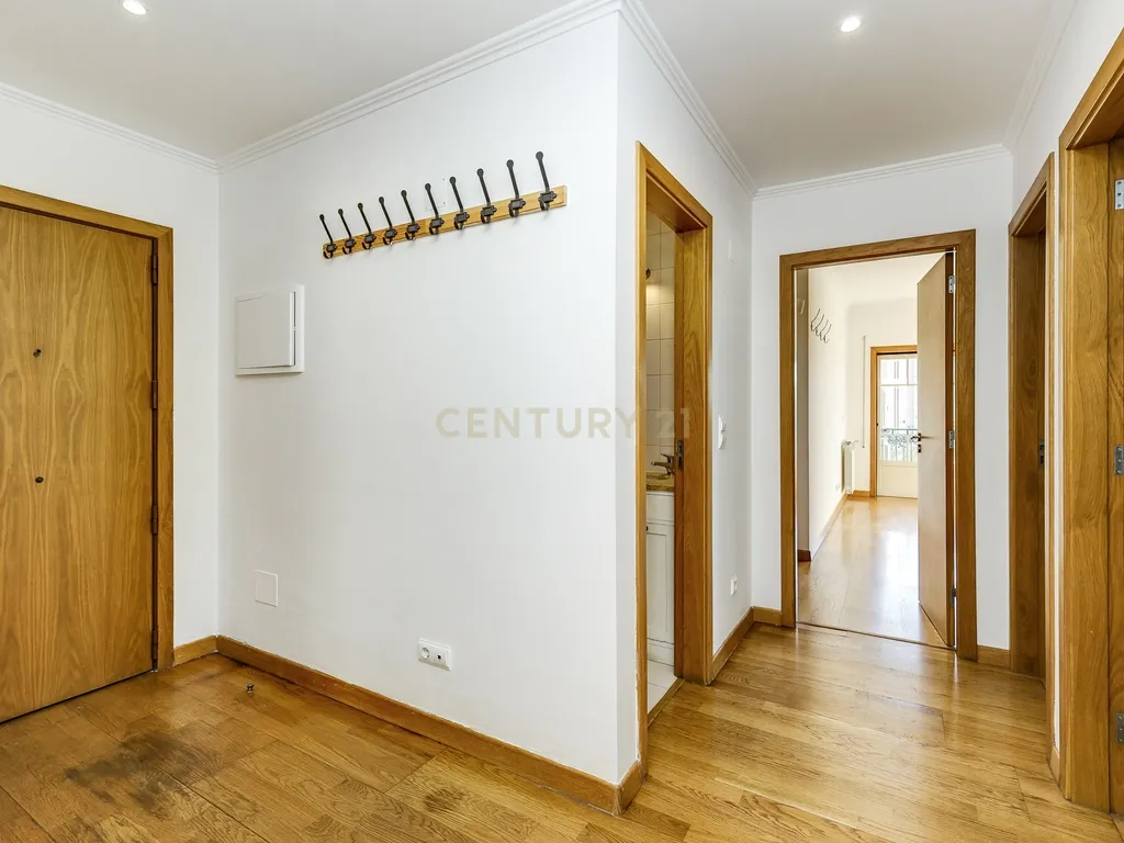 Apartamento T3+Box em Telheiras – Rua Fernando Lopes Graça - Lisboa - Image 14