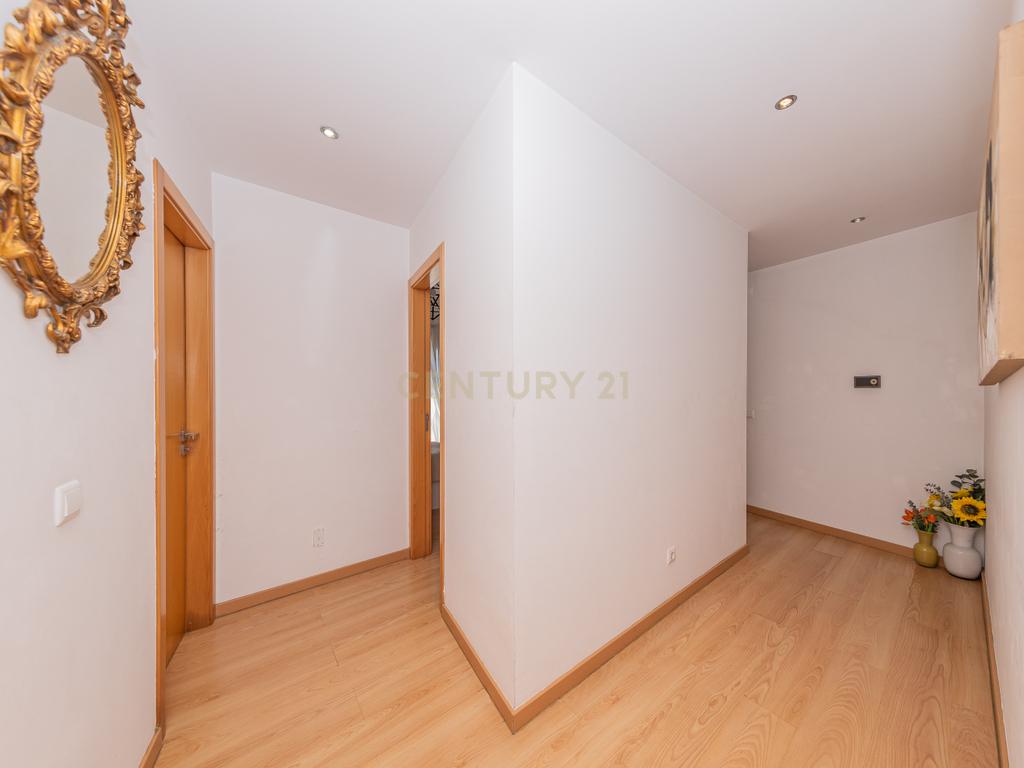 Moradia Moderna T4 em São Domingos de Rana, Cascais - Image 32