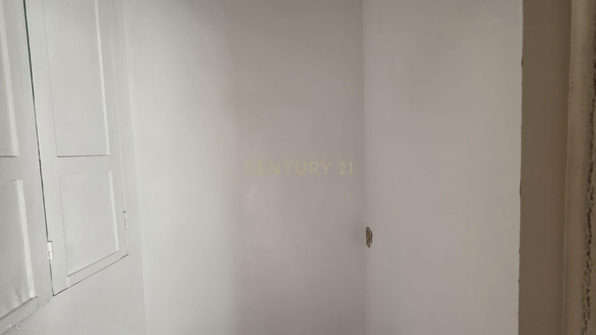 Fotografia 10 de APARTAMENTO T1+1 ALFAMA na Rua dos Remédios, ótima localização na Capital