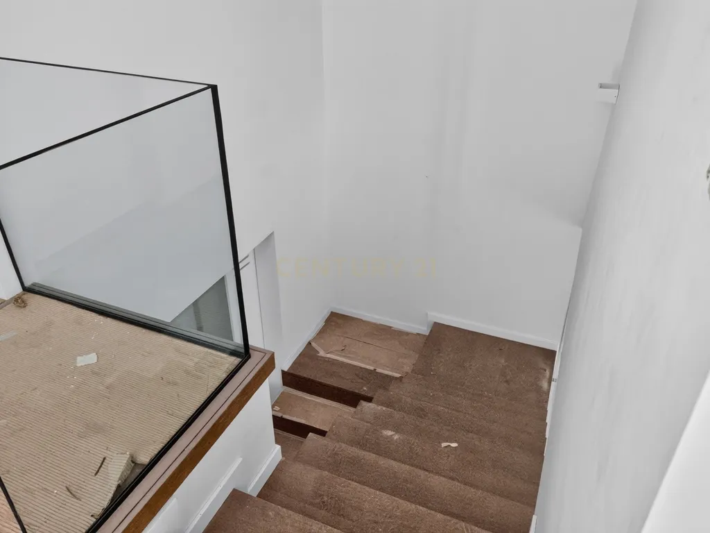 Oportunidade em Barroselas: Duplex Novo a 3 min. da Estação de Comboio - Image 36