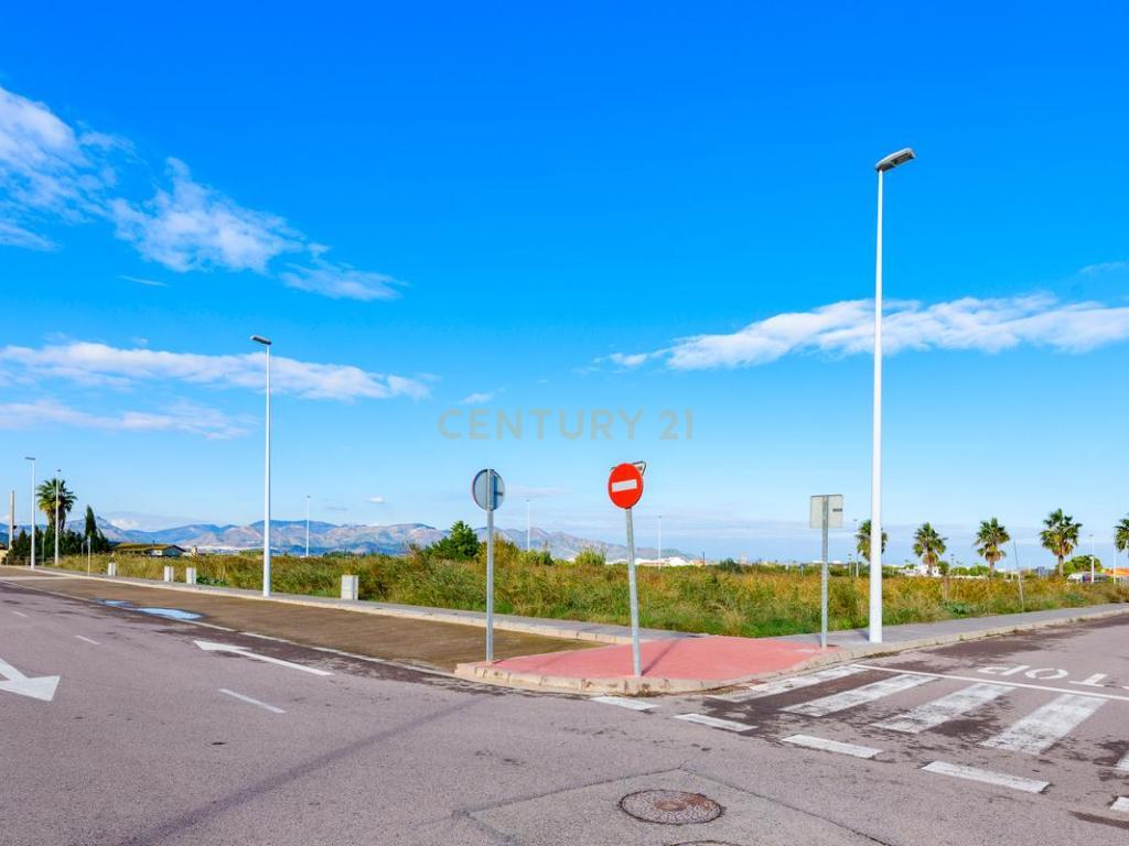 Terreno com Vista Mar e Projeto Aprovado em Castelló - Image 6