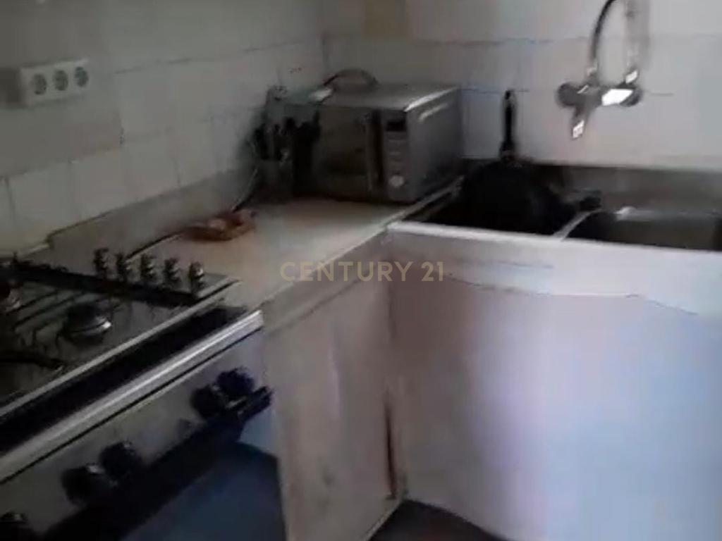  - Image 3