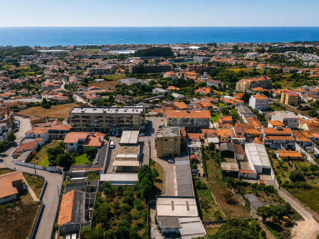 Apartamento T3 com Terraço, Vista Mar e Garagem Box em Arcozelo – Vila Nova de Gaia - Image 34