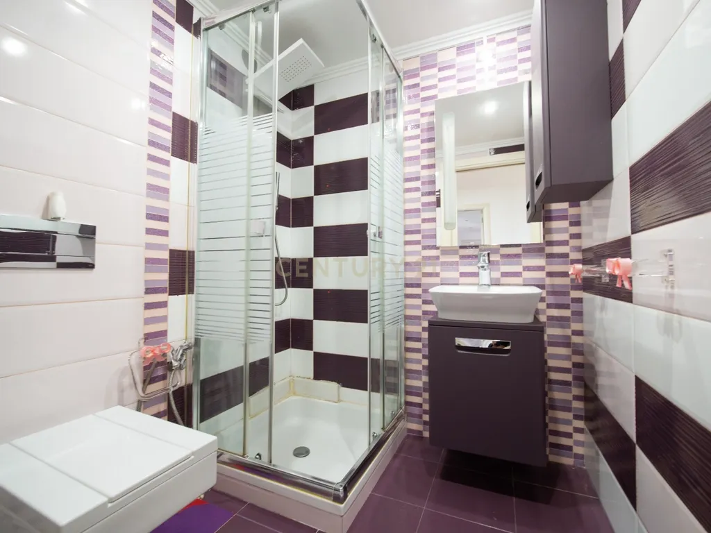 Apartamento T4 em Odivelas com Garagem e Elevador - Image 33