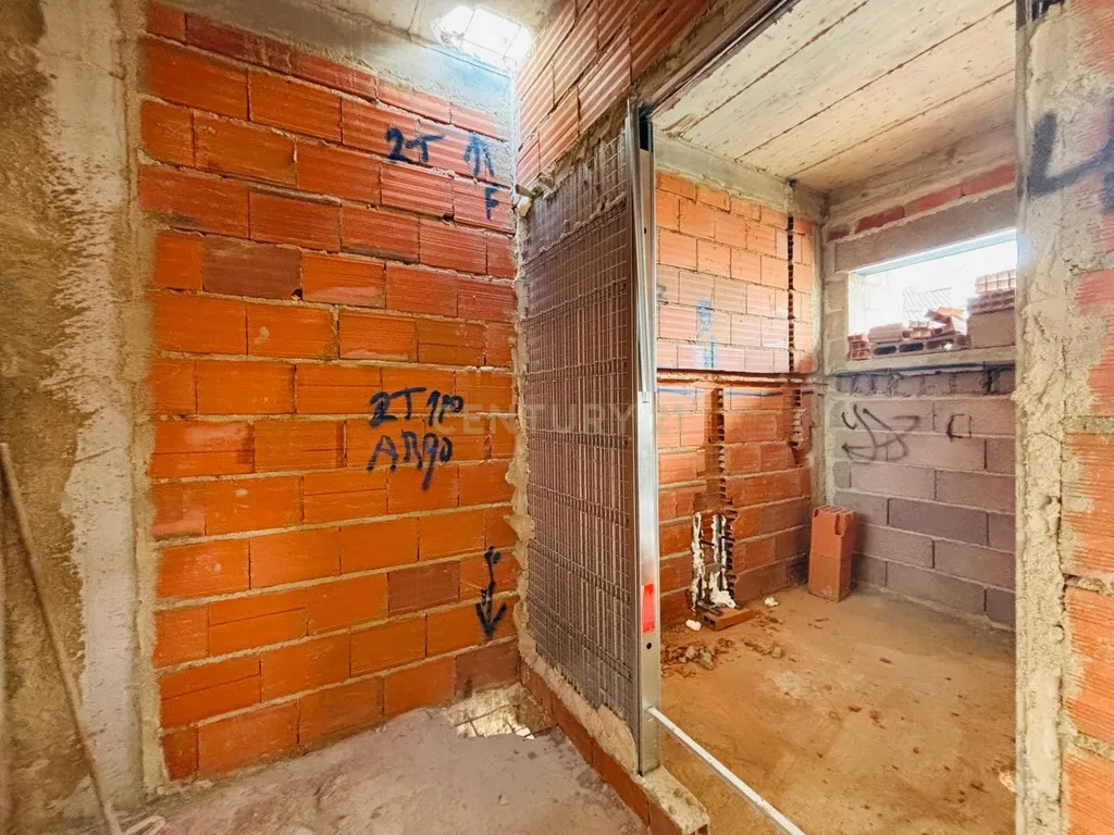🏡 **Moradia T4 com piscina – Foros da Amora** - Image 48