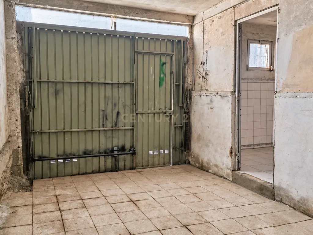 Moradia T3 com garagem, terraço e quintal em Vendas de Azeitão - Image 30