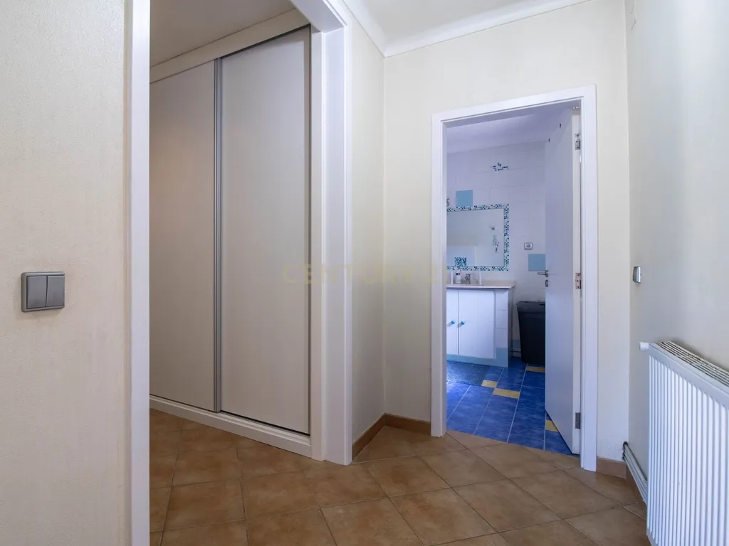 Moradia de arquitetura moderna no Juncal-Porto de Mós - Image 22