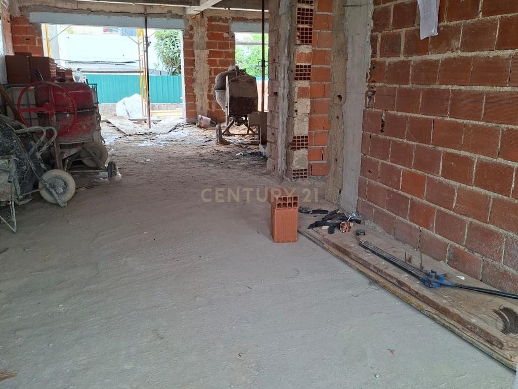 Moradia T4 com garagem e piscina - Quinta do Conde - Image 20