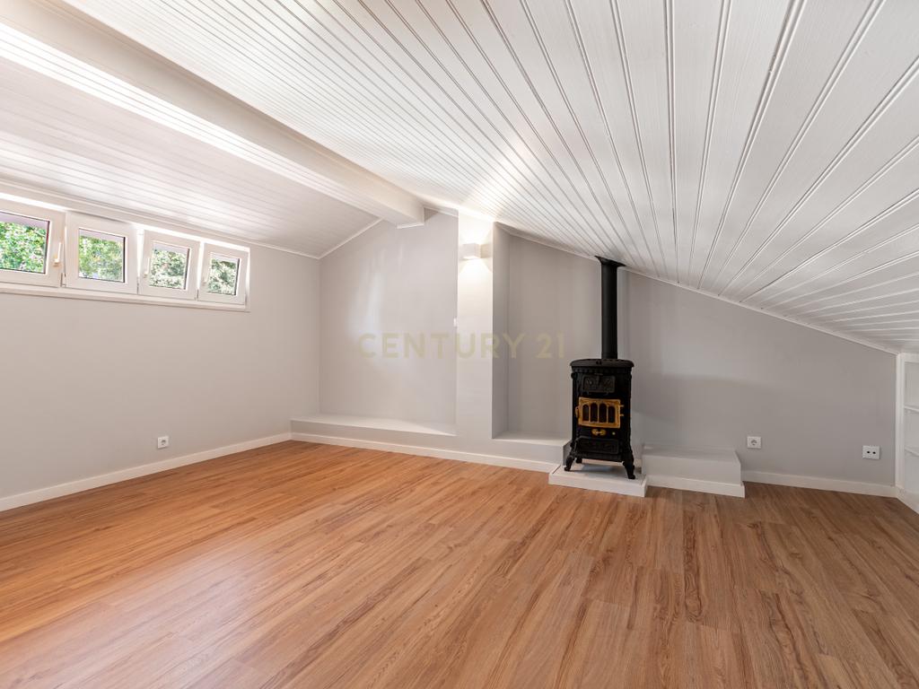 Moradia Unifamiliar T5 em Carcavelos  - Image 33