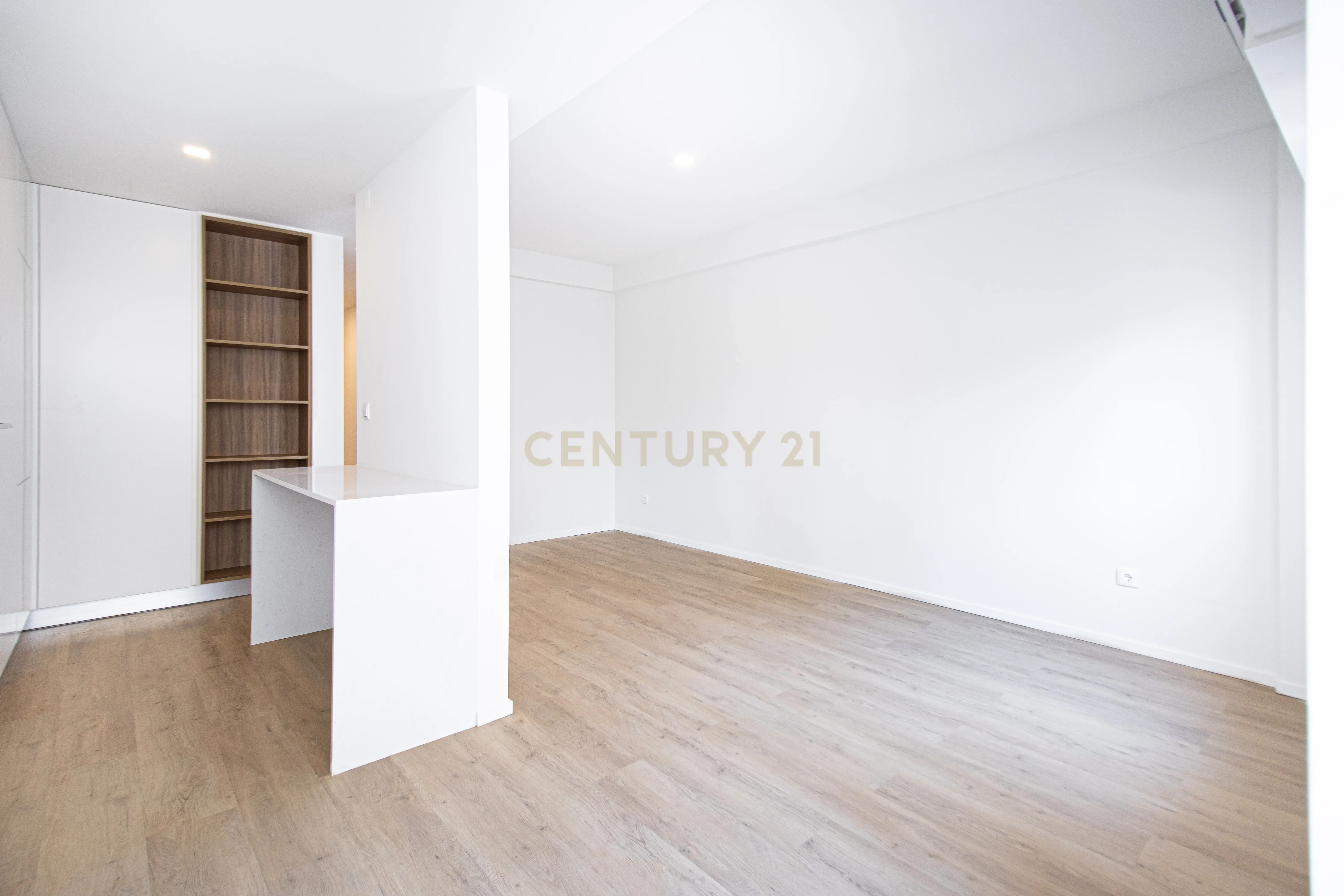 Fotografia 11 de Apartamento T2 Remodelado em Moscavide