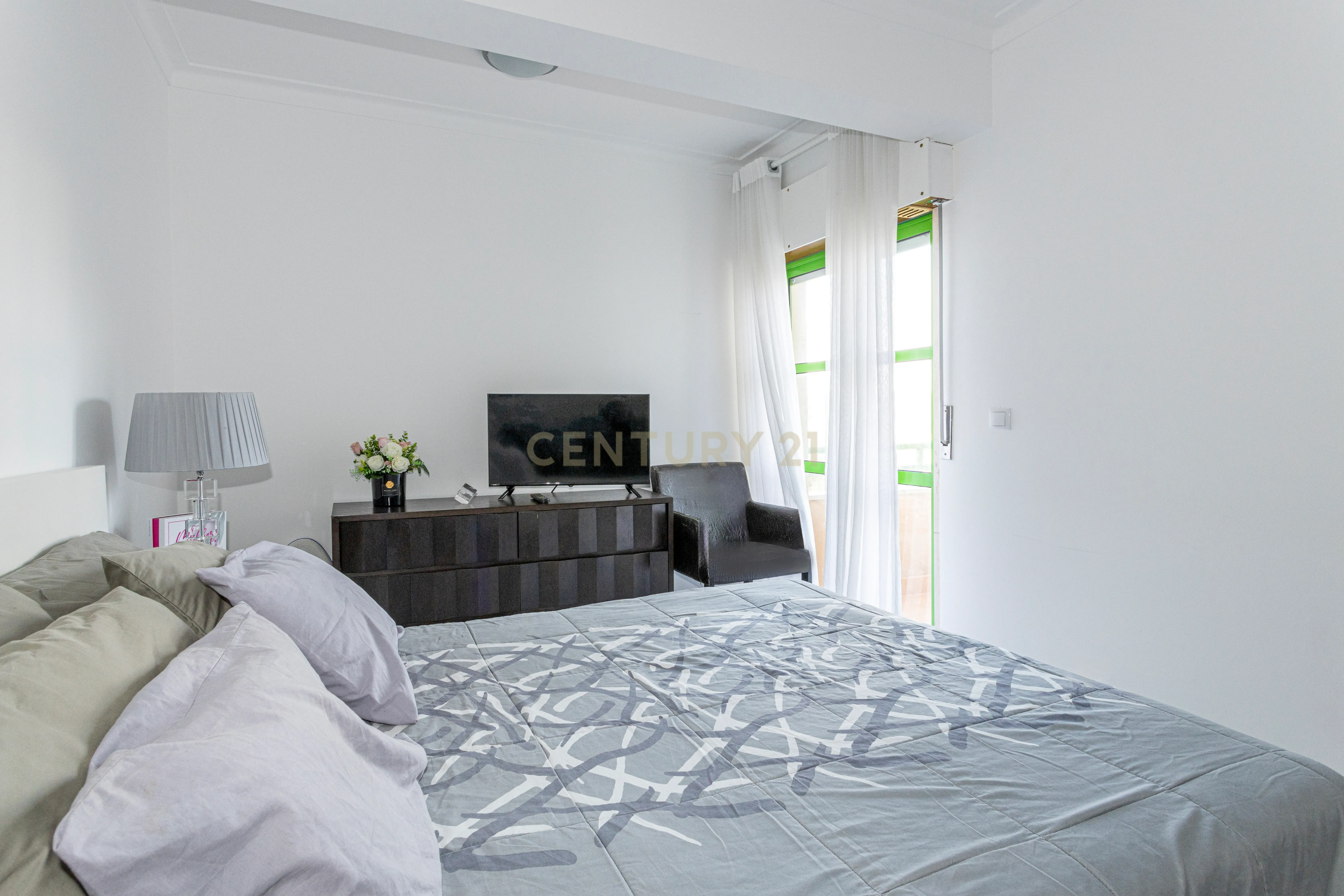 Apartamento T2+1 – Como Novo – Rinchoa, Rio de Mouro - Image 16
