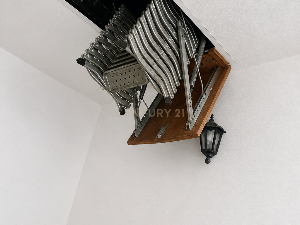 **Moradia térrea para remodelar nas Quintinhas – Charneca da Caparica | Terreno com 290 m²** - Image 12