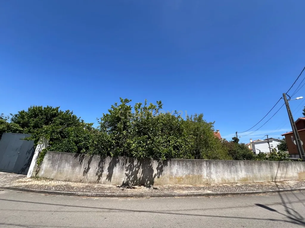 Terreno Urbano com 310 m2 na Charneca de Caparica - Image 6
